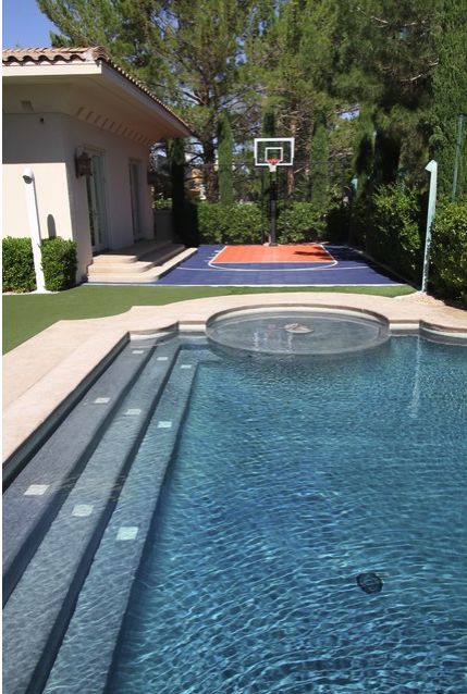 Tennis Court Backyard, Backyard With Pool, Backyard Court, Home Basketball Court, Basketball Court Backyard, Backyard Sports, Backyard Basketball, Pool Basketball, Large Backyard Landscaping