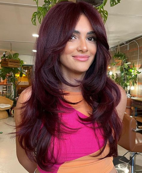 Long Burgundy Hair with Bouncy Layers Long Burgundy Hair, Dark Maroon Hair, Burgundy Hair Colors, Deep Burgundy Hair Color, Burgundy Hair With Highlights, Burgundy Butterfly, Deep Burgundy Hair, Red Burgundy Hair Color, Deep Red Hair Color