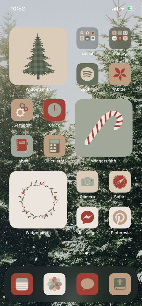 Christmas Homescreen Wallpaper, Homescreen Wallpaper Iphone, Bedroom Wallpapers, Aesthetic Wallpaper Backgrounds, Bathroom Wallpaper Ideas, Wallpapers For Living Room, Christmas Lockscreen, Christmas Wallpaper Iphone Cute, Wallpaper Store