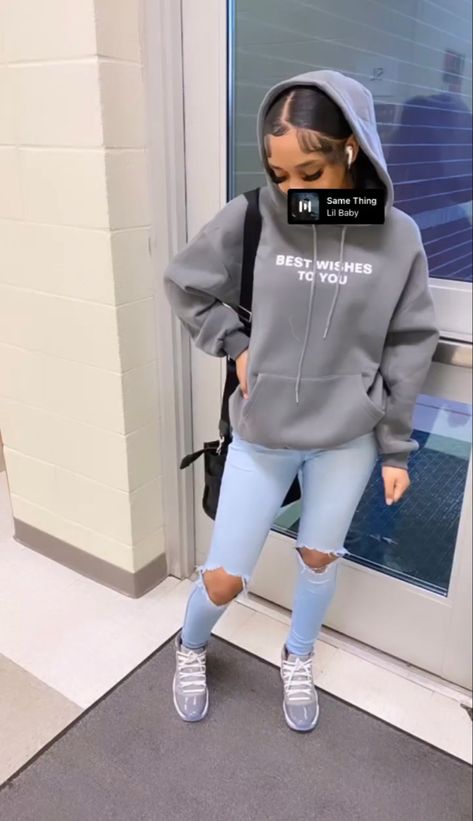 Cool Greys Outfits Black Women, Jeans With Hoodie Outfit, Shoe Game Outfits, Cool Grey 11s Outfits Black Women, Cute Tomboy Outfits Black Women, Bummy Outfits For School Winter, Grey Hoodie Outfit Woman, Grey Outfits For Black Women, Outfits For 8th Grade