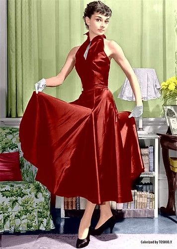 Audrey Hepburn | from my tumblr blog | TOSHIO Y | Flickr 40s Prom Dress, Audrey Hepburn Red Dress, Audrey Hepburn Black Dress, 60s Formal Dress, Audrey Hepburn Outfit, 50s 60s Fashion, Audrey Hepburn Dress, Hepburn Dress, Ascot Dresses