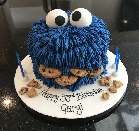 Cookies Monster Cake, Cookie Monster 1st Birthday Smash Cake, Foods For Kids Birthday Party, Cookie Monster Cake Ideas, Cookie Monster Birthday Cake, Cookie Monster Theme Party, Cookie Monster Smash Cake, Cookie Monster Baby Shower Cake, Cookie Monster 1st Birthday Cake