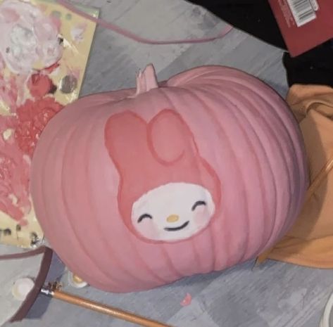 My melody sanrio pink halloween pumpkin carving painting Jack o lantern cute Pumkin Carving Kawaii, My Melody Pumpkin Painting, Small Pumpkins Painting, Pumpkin Painting Ideas Sanrio, Kawaii Pumpkin Painting, My Melody Pumpkin Carving, Sanrio Pumpkin Painting, Anime Pumpkin Painting, Sanrio Pumpkin Carving