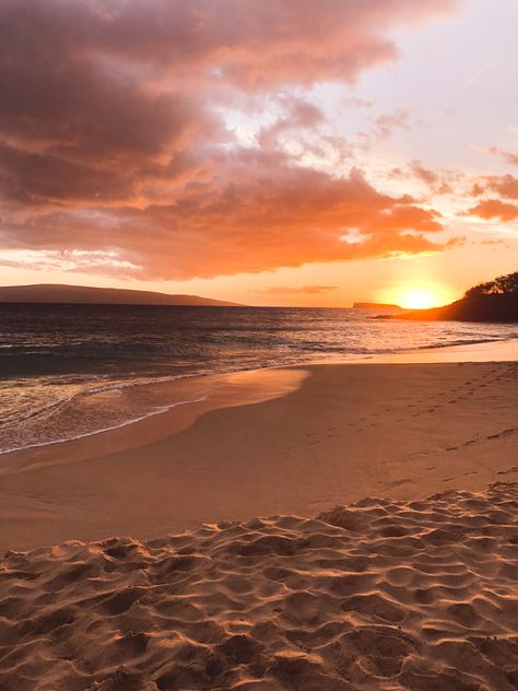 #beach #sunset #oahu #hawaii #oahuhawaii Oahu Hawaii, Beach Sunset, Oahu, Hawaii, Water