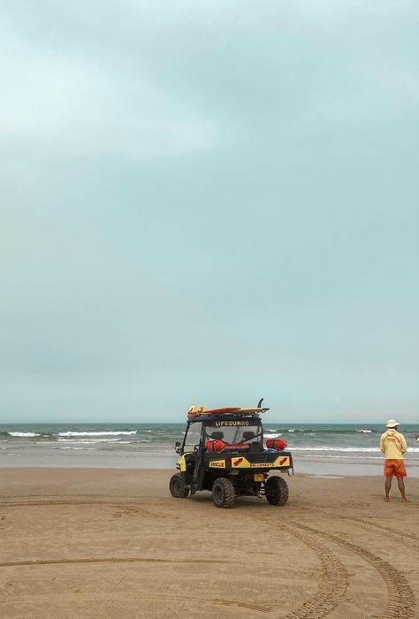 Lifeguard Aesthetic Beach, Lifeguard Wallpaper, Beach Lifeguard Aesthetic, Life Guard Aesthetic, Bondi Lifeguard, Lifeguard Aesthetic, Beach Safety, Portugal Summer, West Wittering