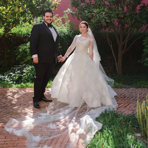 This Garden Wedding Fused Mexican and Jewish Traditions Beautiful Vows, Enchanted Garden Wedding, Enchanted Garden, Mexico Wedding, Beautiful Backdrops, Wedding Videos, High Society, Wedding Weekend, Princess Kate