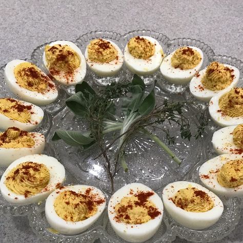 Southern Deviled Eggs Southern Picnic, Side Dishes For Summer, Barbeque Side Dishes, Book Club Ideas Hosting, Sweet Restaurant, Creamy Slaw, Southern Coleslaw, Southern Sides, Egg Facts