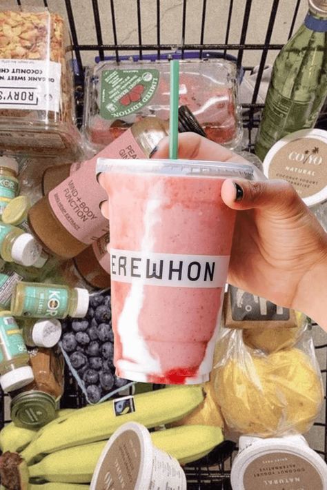 What's In The Hailey Bieber Erewhon Strawberry Glaze Skin Smoothie? — OUI, WE Blueberry Mango Smoothie, Erewhon Market, Vanilla Protein Shake, Skin Smoothie, Collagen Smoothie, Delicious Smoothie Recipes, Juice Smoothies Recipes, Matcha Smoothie, Strawberry Glaze