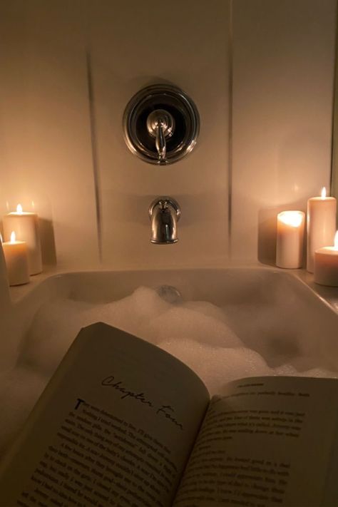 Bath Reading, Aesthetic Bath, Cozy Bath, Bath Aesthetic, Aesthetic Cozy, Bubble Bath, Candles, Bath, Water