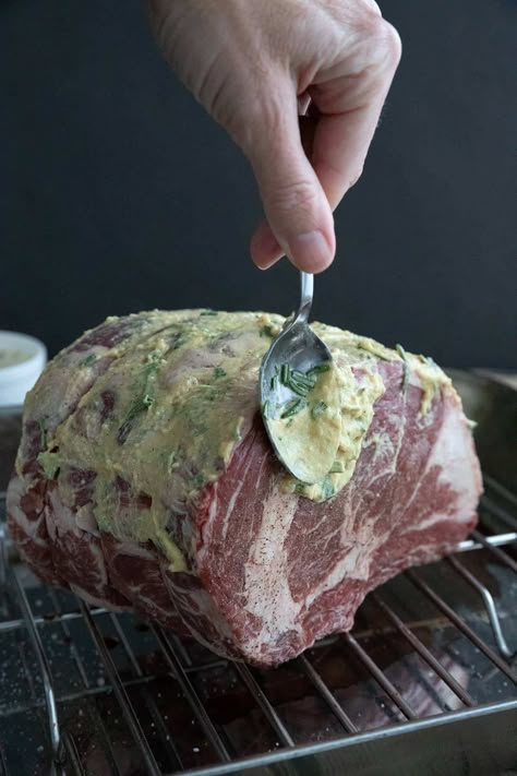 Pork Rib Roast, Prime Rib Roast Recipe, Ribeye Roast, Cooking Prime Rib, Rib Roast Recipe, Cinnamon Roll Recipe Homemade, Standing Rib Roast, Prime Rib Recipe, Keto Christmas