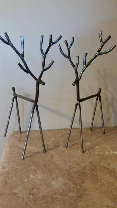 Cool Welding Projects, Welding Crafts, Welding And Fabrication, Welding Art Projects, Diy Welding, Reindeer Decorations, Metal Christmas Tree, Metal Welding, Metal Garden Art