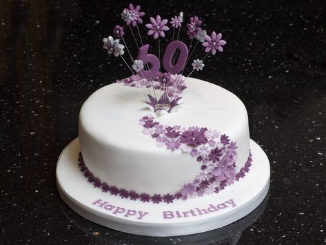 Birthday Cake Ideas For Adults Women, Birthday Cake For Women Simple, Torte Creative, 90th Birthday Cakes, Birthday Cake For Mom, New Birthday Cake, 60th Birthday Cakes, Adult Birthday Cakes, Birthday Cakes For Women