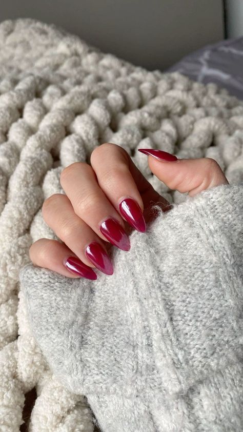 Red Chrome Nails Designs Almond, Chrome Polish Nails, Chrome Winter Nails Designs, Red Nails With White Chrome, Deep Red Acrylic Nails, Deep Red Chrome Nails, Nail Ideas Dip Powder, Red Chrome Nails Almond, Red Nails Chrome