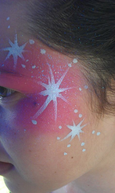 Fireworks Face Paint, Face Paint Easy Ideas, Stars Face Paint, Star Face Painting, Firework Face Paint, Space Face Paint, Star Face Paint, Pink Face Paint, Alien Face Paint