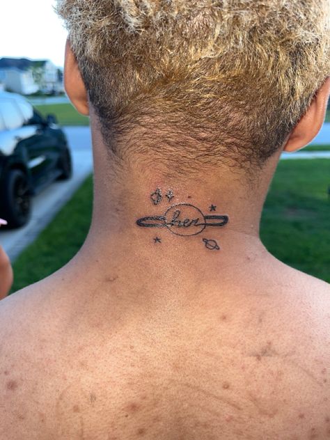 Doja cat inspired, back of the neck tattoo small Doja Cat Inspired Tattoo, Doja Cat Tattoo Ideas, Doja Cat Tattoo, The Neck Tattoo, Planet Her, Her Tattoo, Music Tattoos, Doja Cat, Neck Tattoo