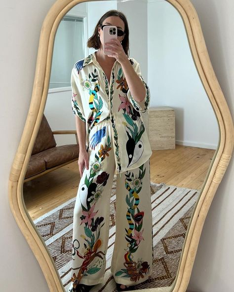 The @alemais.official Megan Silk Shirt and Pant 😮‍💨• Free worldwide shipping! | Instagram Vacation Sets, Mid Waist Pants, 2 Piece Sets, Jungle Print, Straight Trousers, Boho Print, Lounge Sets, Shirt And Pants, Printed Pants