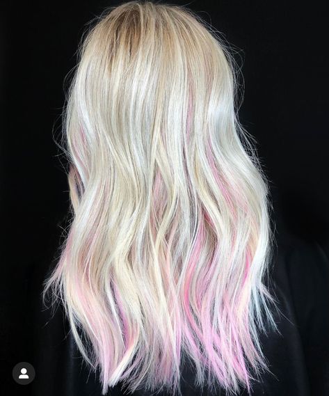 Platinum Blonde With Lavender, Blonde With Pink Peekaboo Highlights, Platinum With Pink Highlights, Blonde And Pink Money Piece, Light Pink Money Piece Hair Blonde, Blonde Hair With Pink Extensions, Blonde With Subtle Pink, Light Pink In Blonde Hair, Blonde Hair W Pink Highlights