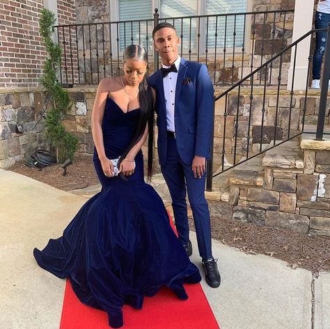 Prom Usa, Navy Blue Prom, Prom Goals, Da Brat, Prom Tuxedo, Prom Couples, Prom Poses, Dream Prom, Homecoming Outfits