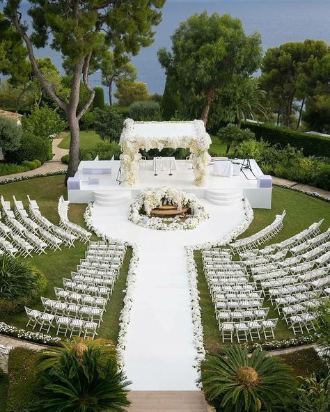 Outdoor Wedding Outdoor Church Wedding, Wedding Decoration Outdoor, Outside Ceremony, Wedding Ceremony Seating, Ghana Wedding, Rustic Wedding Decorations, Wedding Ceremony Ideas, Dream Wedding Decorations, Ceremony Seating