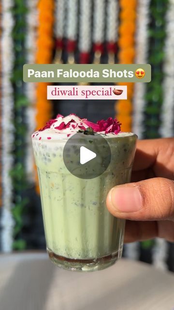 Paan Shots Recipe, Paan Recipe Leaves, Diwali Food Recipes, Diwali Drink Ideas, Easy Diwali Desserts, Indian Desserts Easy, Diwali Food Decoration Ideas, Diwali Party Food Ideas, Diwali Food Ideas