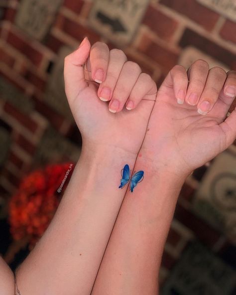 Twin Tattoos, Matching Friend Tattoos, Anklet Tattoos, Couples Tattoo Designs, Bff Tattoos, Butterfly Tattoos, Thigh Tattoos Women, Matching Tattoo, Discreet Tattoos