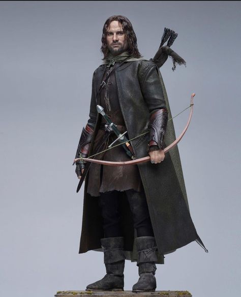 Aragorn Ranger Outfit, Aragorn Clothes, Aragorn Outfit, Lotr Armor, Aragorn Cosplay, Aragorn Aesthetic, Arwen Cosplay, Aragorn Costume, Lotr Aragorn