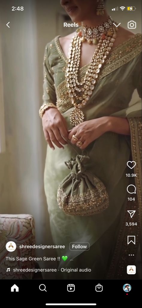 Saree For Engagement, Indian Outfits Modern, Engagement Saree, Saree For Wedding Function, Indian Engagement, Sabyasachi Sarees, Saree Jewellery, Bridesmaid Saree, Reception Look