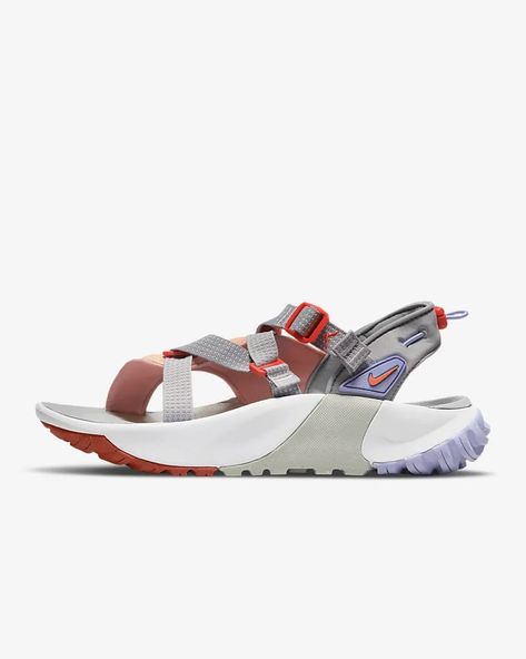 Nike Oneonta, Moving Straps, Sporty Sandals, Sporty Sandal, Hiking Sneakers, Hiking Sandals, Men's Sandals, Mens Pants Fashion, Sport Sandals