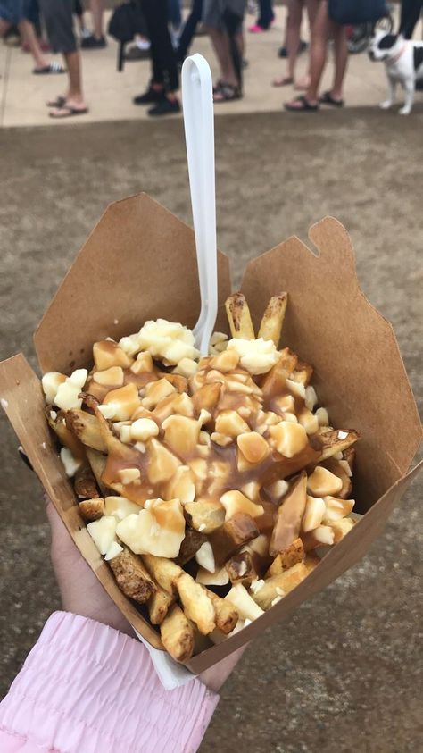 [I ate] some seriously delicious poutine at a food truck festival this weekend. Poutine Food, Food Polls, Poutine Fries, Food Truck Food, Weekend Food, Truck Festival, Wedding Royal, Antlers Decor, Canada Food