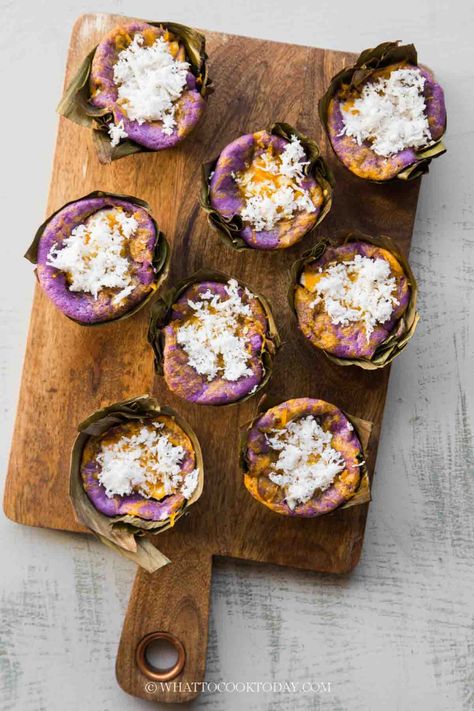 Ube Bibingka Galapong / Filipino Baked Rice Cake with Cheese and Salted Eggs Asian Inspired Desserts, Instant Pot Asian Recipes, Bibingka Recipe, Savory Cake, Bowl Recipes Easy, Ube Recipes, Cake And Dessert, Filipino Food Dessert, Flat Cakes