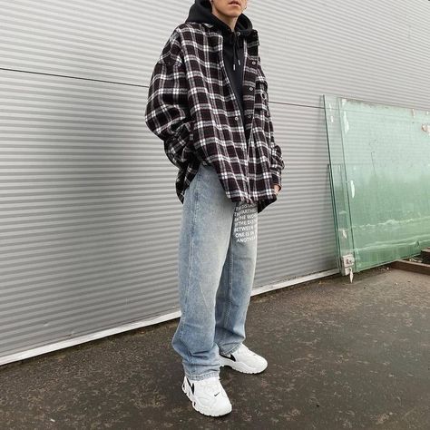 Gray Flannel Outfit, Black And White Flannel Outfit, White Flannel Outfit, Flannel Outfits Aesthetic, Flannel Outfits Men, Women Right, Men Lifestyle, Asian Streetwear, Jeans And Hoodie