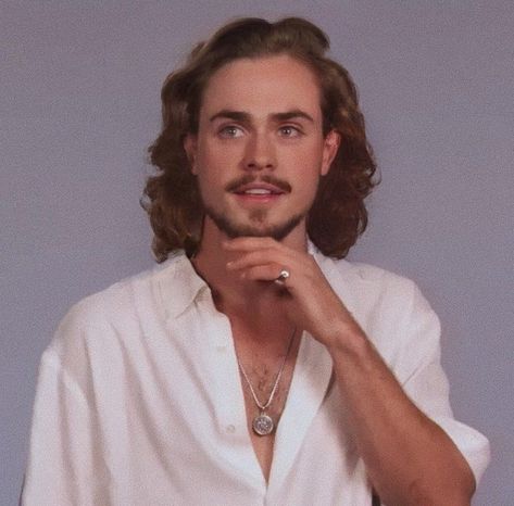 Dacre Montgomery Long Hair, Akali League Of Legends, Billy Hargrove, Dacre Montgomery, Billy Boy, Aaron Taylor Johnson, Human Reference, Baker Street, Long Hair Styles Men