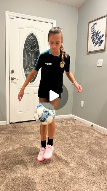 Ella Minton on Instagram: "Do it for you 🙏🏼⚽️❤️🙌🏼 #work #stayfocused #yourjourney" Ecnl Soccer, Soccer Videos, Soccer Training Drills, Female Soccer Players, Soccer Workouts, Soccer Outfits, Soccer Quotes, Soccer Skills, Sport Hockey