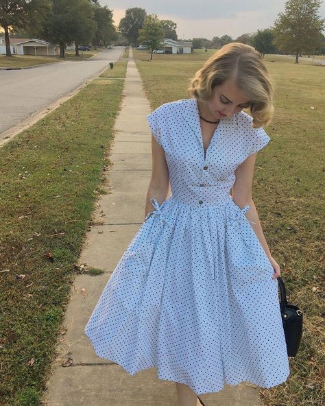 Trendy Sewing Projects, Sewing Projects Clothes, Retro Mode, Vestidos Vintage, 50s Dresses, 1950s Dress, 50s Fashion, 1950s Fashion, Mode Vintage