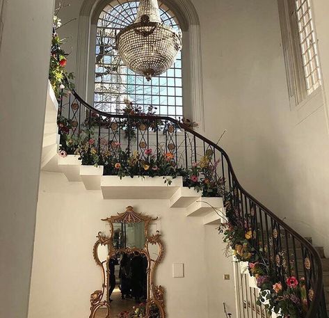 Stair Master, Casa Vintage, Aesthetic Rooms, Dream Apartment, House Room, House Goals, Pretty House, Dream Rooms, Dream House Decor