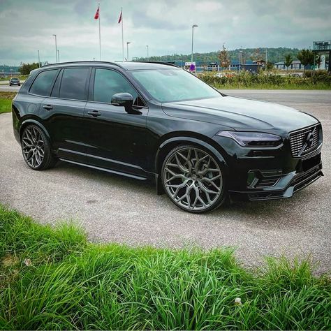 Volvo Suv Xc90, Xc90 Volvo, Volvo Suv, Volvo Wagon, Limousine Car, Volvo Car, Volvo Xc, Family Suv, Volvo Cars