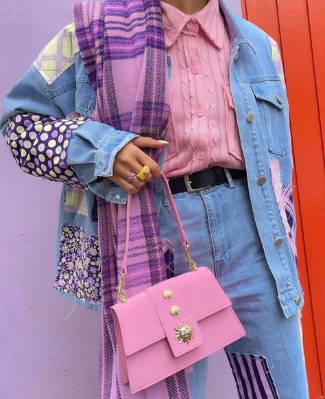 Poppy Lissiman (@poppylissiman) • Instagram-foto's en -video's Pink Purple Blue Outfit, Catrine Demew, Today's Mantra, Poppy Lissiman, Style Moodboard, Purple Handbags, Young Women Fashion, Bag Outfit