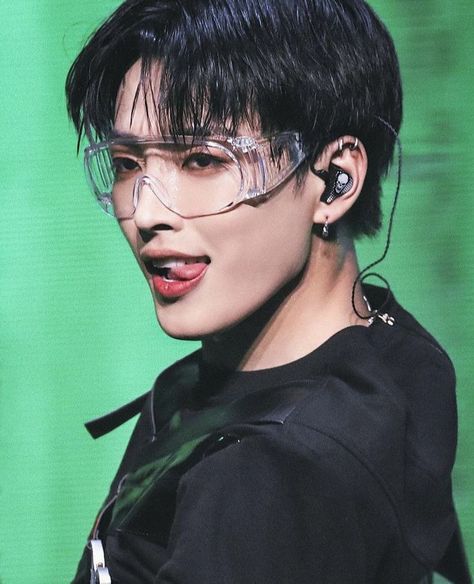 Asian Man, Ateez Hongjoong, Hongjoong Ateez, Piercings, Books Wattpad, Wattpad, On Twitter, Twitter, Books