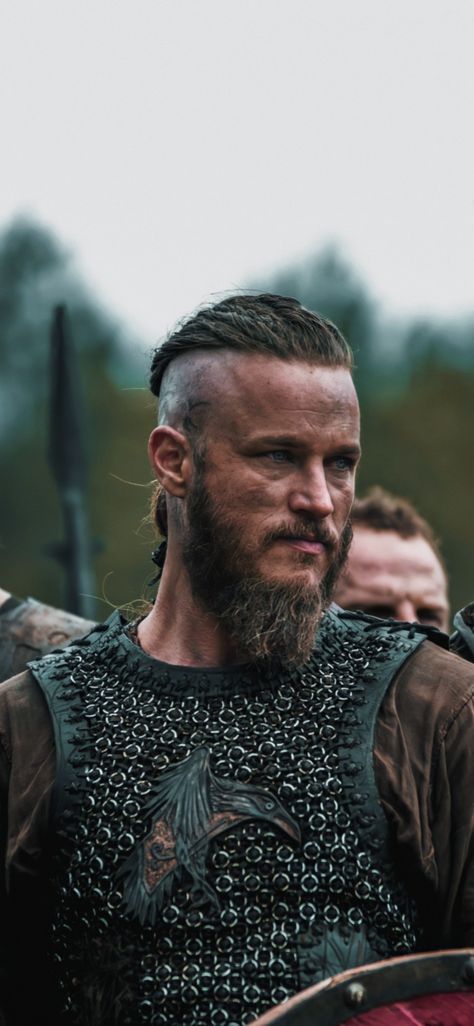 Vikings Tumblr, Viking Beards, King Ragnar Lothbrok, Viking Beard Styles, Ragnar Vikings, Viking Pictures, Vikings Travis Fimmel, Viking Wallpaper, History Channel Vikings