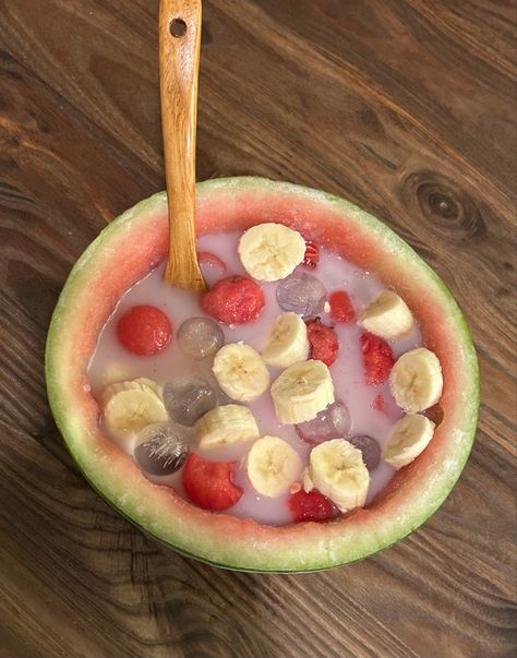 #korean #recipe #korea #drink #fruit #summer #pretty #beach #aesthetic Korean Summer Food, Pretty Beach Aesthetic, Korea Drink, Korean Fruit, Food Core, Korean Recipe, Fairy Food, Summer Foods, Fruit Summer