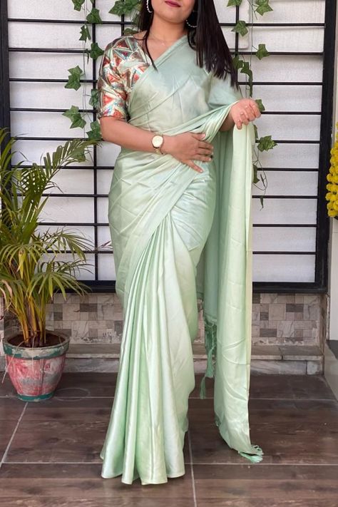 Satin Blouse Designs For Saree, Satin Saree Blouse Designs, Satin Saree Look, Saree Blouse Model, Plain Saree With Designer Blouse, Western Blouse Designs, Satin Saree Blouse, Satin Blouse Designs, Satin Sarees