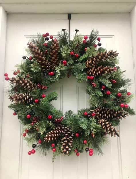 Wreaths For Front Door Winter, Winter Wreaths For Front Door, Pre Lit Christmas Wreaths, Jack Pine, Outdoor Christmas Wreaths, Large Christmas Wreath, Diy Valentines Day Wreath, Jul Diy, Front Door Christmas Decorations