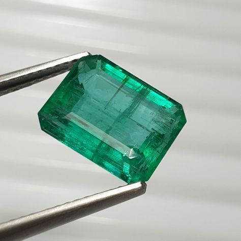 100% Natural Emerald Octagon shape faceted Cut 9x11x5 MM (L×B×H) Weight = 3.80 Carats Approx Direct Message For Price and Details. 👉Worldwide Shipping Available 👉Combined Shipping Available 👉PayPal Accepted 👉Free Drilling Available . . . ItemCode = MG1004 #emeralds #emerald #diamonds #jewelry #emeraldring #gemstones #jewellery #gems #finejewelry #rubies #emeraldjewelry #ruby #emeraldgreen #sapphire #earrings #emeraldstone #gemstonejewelry #gold #colombianemeralds #emeraldcutdia Blue Sapphire Jewelry, Octagon Shape, Faceted Gems, Diamonds Jewelry, Colombian Emeralds, Exclusive Jewelry, Emerald Stone, Emerald Jewelry, Sapphire Earrings