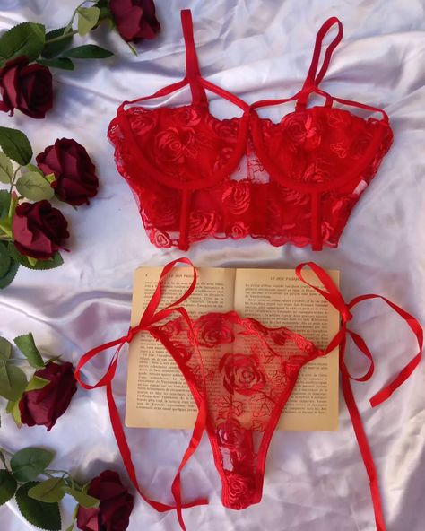 Valentine set 🥀💓 promo 2000 da disponible de suite livraison rapide 58 wilayas Valentine Lingerie, Valentines Lingerie, Valentines Outfits, Valentine's Day Outfit, Red Lingerie, Bras And Panties, Lingerie Set, Outfit Of The Day, Pajamas