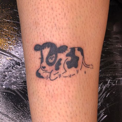 Cow Small Tattoo, Baby Calf Tattoo, Mini Cow Tattoo Ideas, Small Cow Tattoo Ideas, Cow Tattoo Small Simple, Baby Cow Tattoo, Cow Tattoo Ideas, Baby Tattoo Ideas, Highland Cow Tattoo