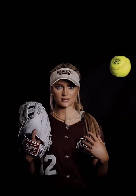 Softball Individual Pictures, Softball Banner Pictures, Softball Photoshoot Ideas, Ariel Photoshoot, Softball Catcher Pictures, Softball Portraits, Softball Team Photos, Softball Poses, Softball Pictures Poses