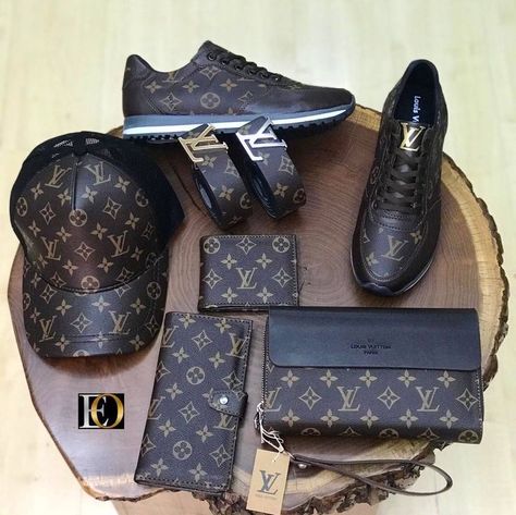 Louis Vuitton Mens Sneakers, Best Sandals For Men, Lv Men Shoes, Burberry Boots, Louis Vuitton Shoes Sneakers, Mens Monogram, Sac Louis Vuitton, Louis Vuitton Collection, Lv Men