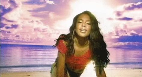 Aaliyah Rock The Boat, Aaliyah Singer, Rap Song Quotes, Aaliyah And Tupac, Rock The Boat, Aaliyah Pictures, Celebrities Who Died, Aaliyah Style, Aaliyah Haughton