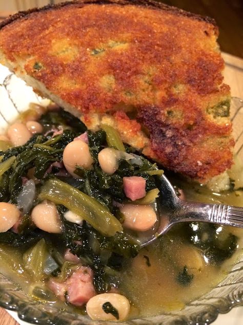 If you love turnip greens, you will love my turnip green soup with ham and beans :) Swamp Soup Recipe, Turnip Green Soup, White Beans And Ham, Soup With Ham, Turnip Recipes, Green Soup, Ham Soup, Ham And Beans, Turnip Greens