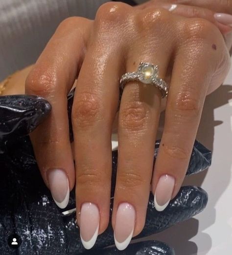 40+ Stunning Wedding Nail Ideas for Brides - Boss Babe Chronicles Wedding Nail Ideas, Minimalist Nail, Long Almond, Subtle Nails, Wedding Nail, Bride Nails, Neutral Nails, Bridal Nails, Minimalist Nails